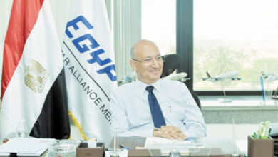 صورة رئيس “مصر للطيران” يتوقع مساعدات مالية حكومية للشركة بـ7 مليارات جنيه العام الجاري