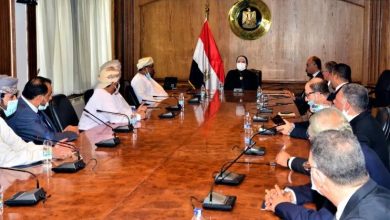 صورة مجلس الأعمال المصري العماني يبحث إنشاء بنك مشترك لإقامة مشروعات استثمارية