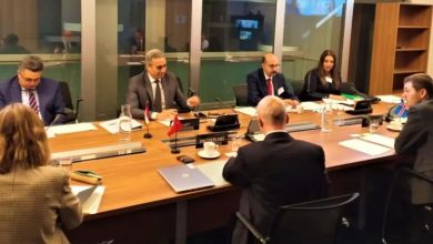 صورة انطلاق الجولى الأولى من مفاوضات تحرير تجارة السلع الزراعية المصنعة بين مصر وتجمع الآفتا