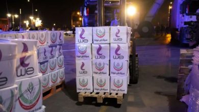 صورة المصرية للاتصالات تطلق قافلة مواد غذائية لدعم أهالي الشيخ زويد في سيناء