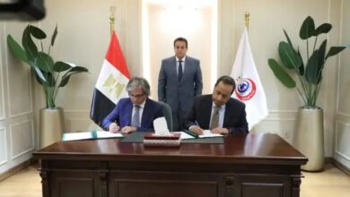 صورة توقيع بروتوكول تعاون بين مدينة الدواء وبلو سان الإيطالية لتصنيع وتصدير الأدوية