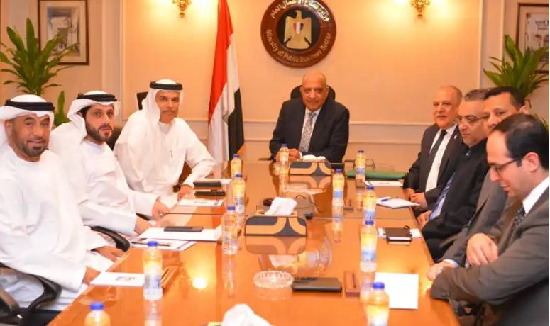 وزير قطاع الأعمال يبحث مع الإمارات العالمية للألمنيوم إقامة مصنع جديد في مصر