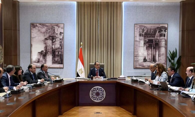رئيس الوزراء يتابع جهود تطوير مدينة الأثاث بدمياط