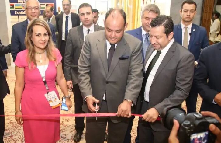 وزير الصناعة يشهد إطلاق النسخة الأولى من بعثة Egypt Power Show للصناعات الكهربائية