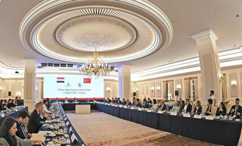 وزير التجارة للأتراك: نتطلع إلى زيادة الاستثمارات وحجم التبادل التجارى بين البلدين