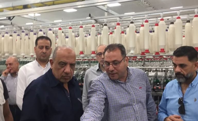 وزير قطاع الأعمال يتابع التشغيل التجريبي لمصنع غزل 4 وتجهيز أول شحنة تصدير