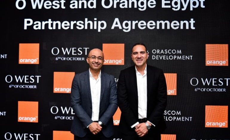 اورانج مصر توقع اتفاقية تعاون مع أوراسكوم للتنمية لمدة 10 سنوات
