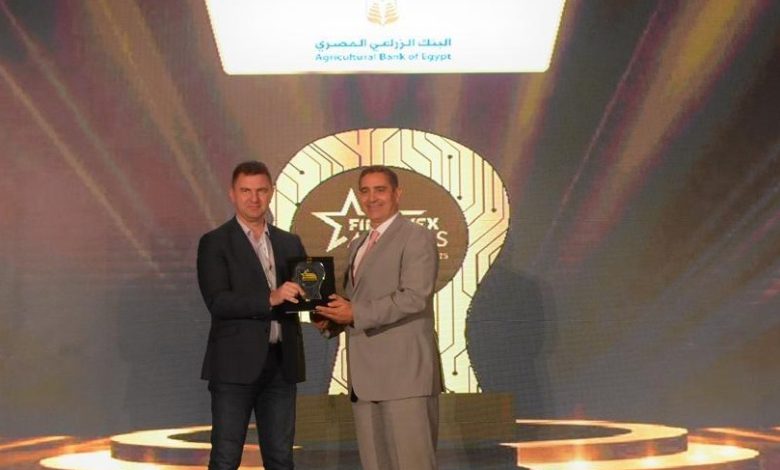البنك الزراعي المصري يحصد جائزة التميز في الخدمات المصرفية من قمة فينوفكس شمال أفريقيا 2025