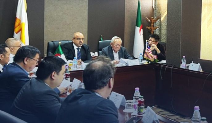 الوطنية لصناعة الحديد الجزائرية تبحث فرص الشراكة مع مجموعة ليون الماليزية