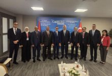 صورة وزير الاستثمار يبحث مع وزير التجارة التركي زيادة التبادل التجاري إلى 15 مليار دولار