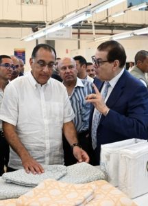 صوره أرشيفية للدكتور مصطفى مدبولى رئيس مجلس الوزراء وهو يزور مصانع نايل جروب بالعامرية فى أغسطس 2024