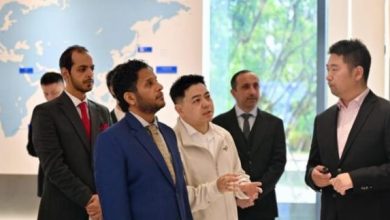 صورة عمان تبحث مع تسينغشان الصينية تسريع إنشاء مدينة صناعية للصلب الأخضر