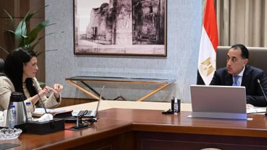 صورة رئيس الوزراء يستعرض الإصدار الثاني من السردية الوطنية للتنمية الاقتصادية والاجتماعية