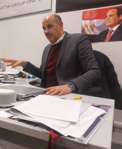 أحمد عطية المصرى المسئول عن تجهيزات استاد سانسيرو الإيطالى