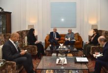 صورة وزير الاستثمار يبحث مع ممثلة المملكة المتحدة لشؤون المناخ تعزيز الاستثمارات الخضراء