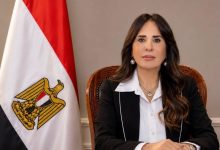 صورة وزيرة الإسكان تتابع رفع كفاءة الطرق والمرافق بالمناطق الصناعية بمدينتي السادات والسويس الجديدة