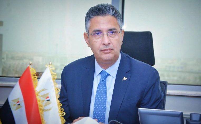 وزير التموين: دراسة إنشاء منطقة لوجيستية لتداول وتخزين الحبوب بمنطقة قناة السويس